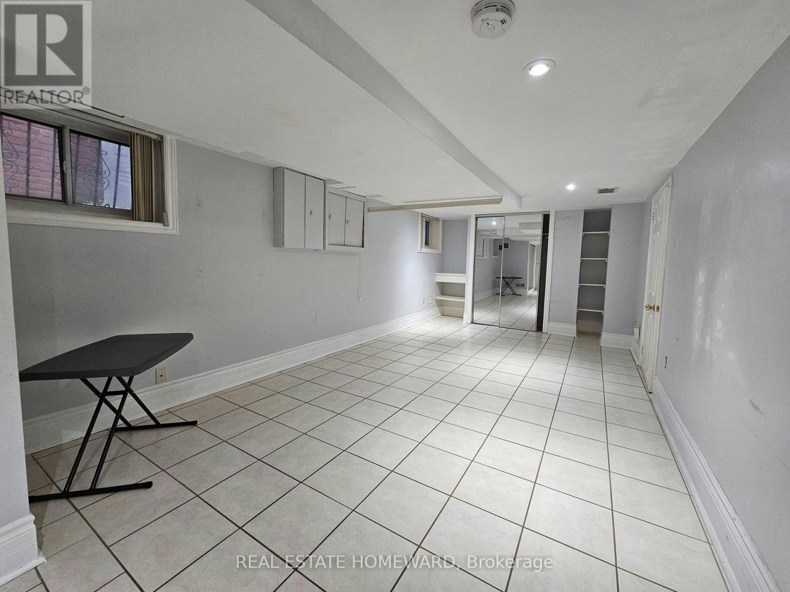 LOWER LEVEL-19 Keystone Avenue, Toronto, ON, M4C 1G9 - 12