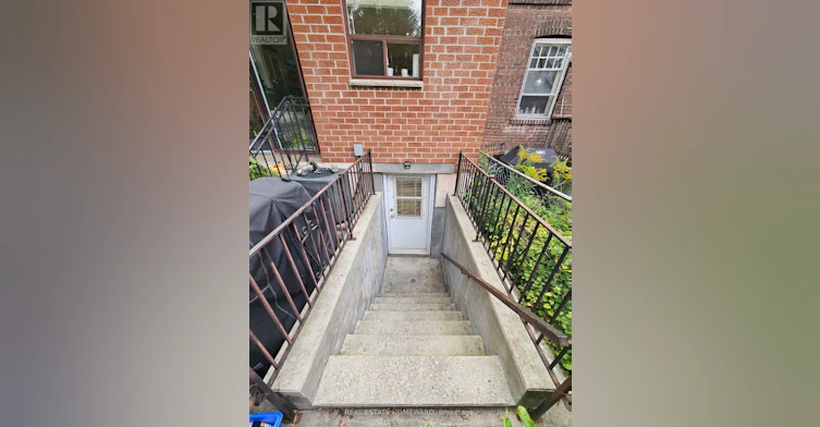 LOWER LEVEL-19 Keystone Avenue, Toronto, ON, M4C 1G9 - 3