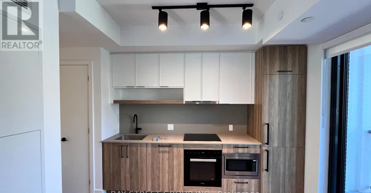 627-91 Montclair Avenue, Toronto, ON, M5P 0B1 - 2