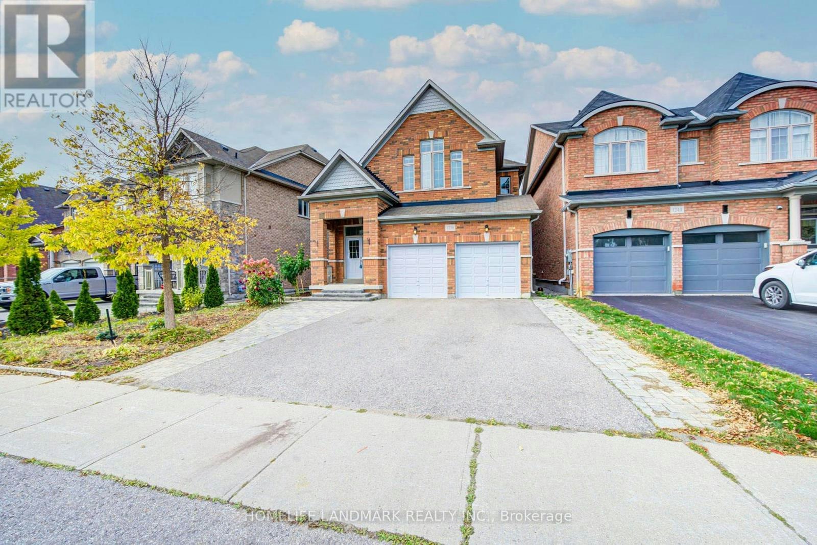 1238 Atkins Drive, Newmarket, ON, L3X 0B6