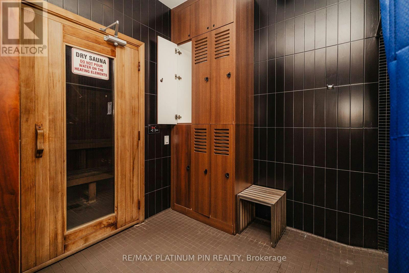 2405-9 Valhalla Inn Road, Toronto, ON, M9B 0B2 - 16