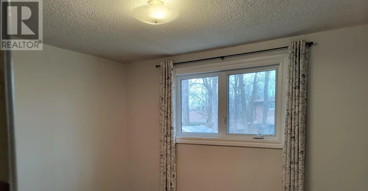 68 Mentor Boulevard, Toronto, ON, M2H 2N1 - 7