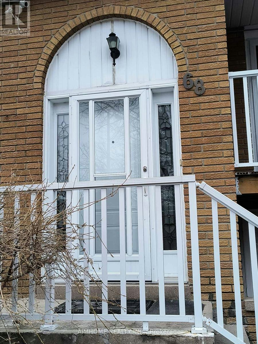 68 Mentor Boulevard, Toronto, ON, M2H 2N1 - 2