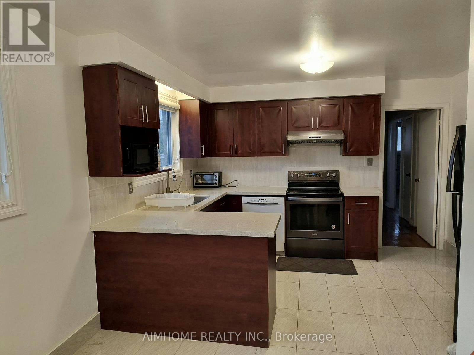 68 Mentor Boulevard, Toronto, ON, M2H 2N1 - 4