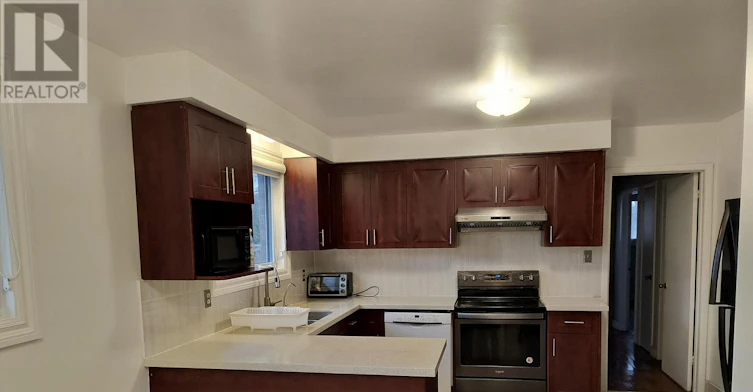 68 Mentor Boulevard, Toronto, ON, M2H 2N1 - 4