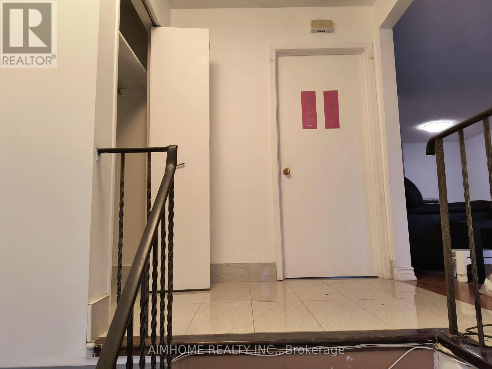 68 Mentor Boulevard, Toronto, ON, M2H 2N1 - 3
