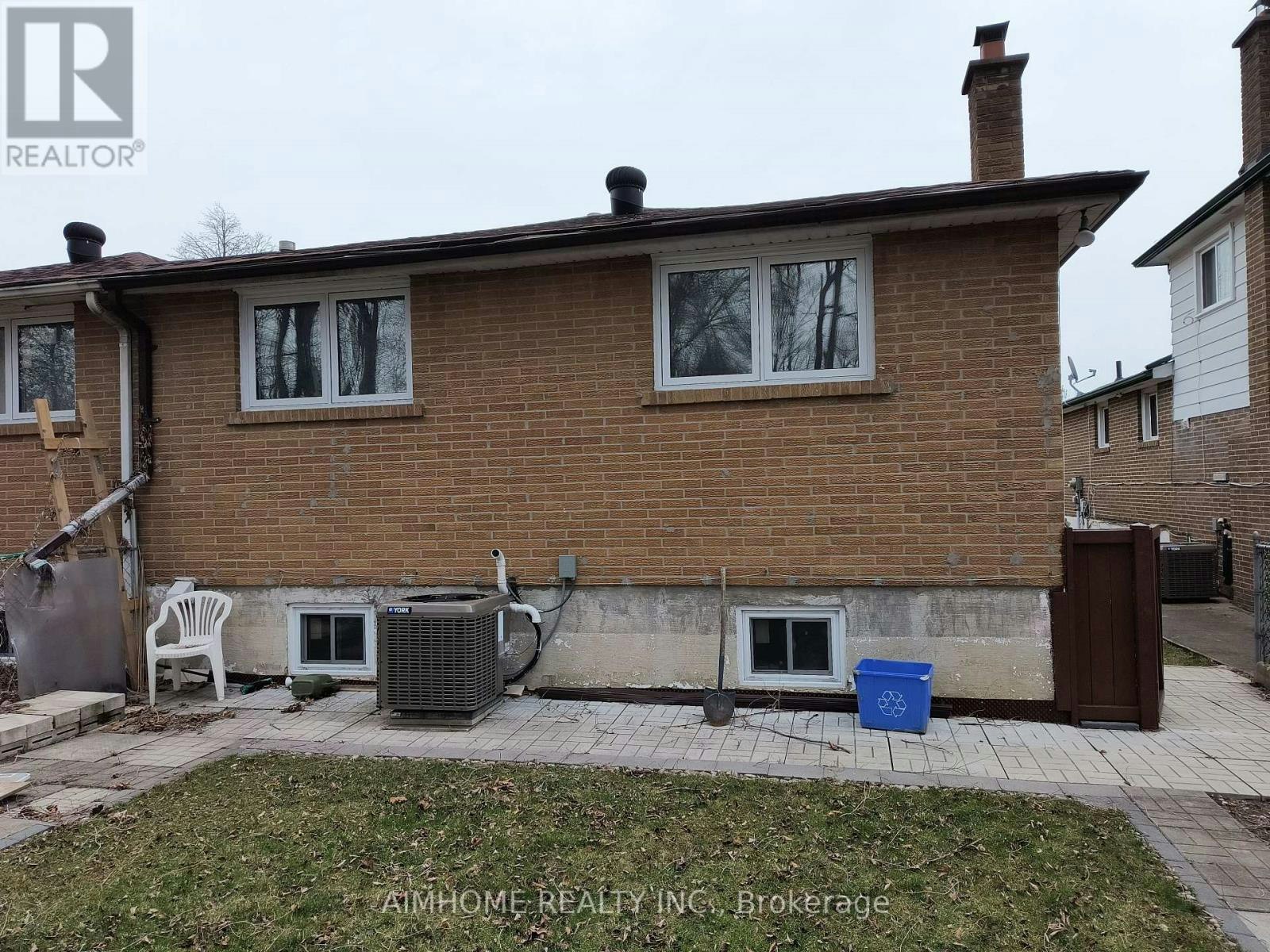 68 Mentor Boulevard, Toronto, ON, M2H 2N1 - 11