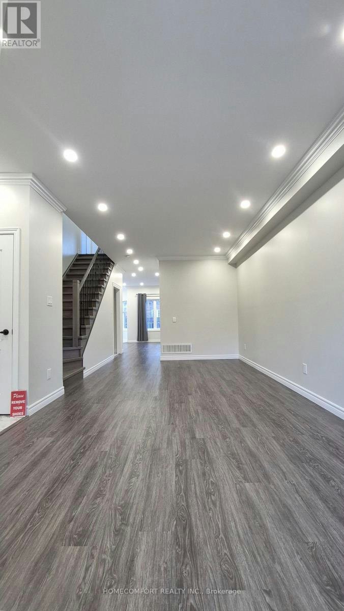 4 Caymus Street, Richmond Hill, ON, L4B 4G4 - 2