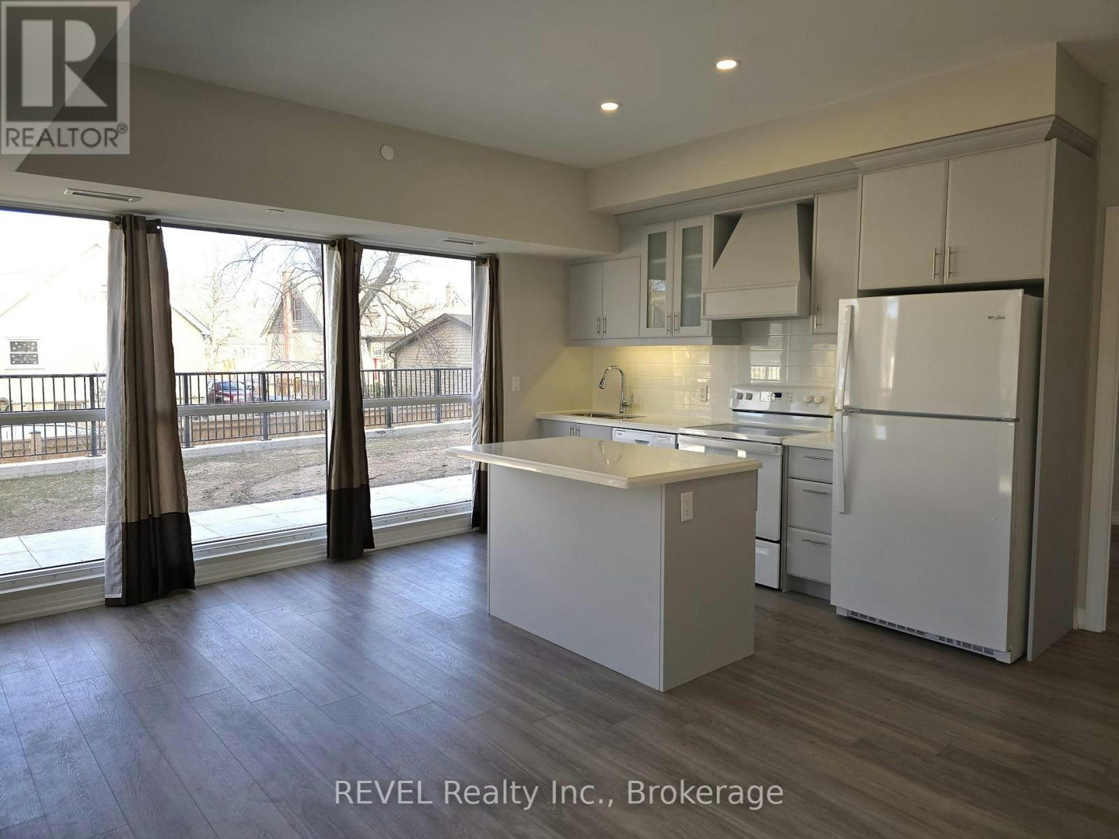 140-50 Herrick Avenue, St. Catharines, ON, L2P 0G3 - 6