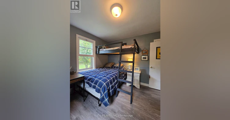 555 Wellington Street W, Aurora, ON, L4G 6J7 - 6