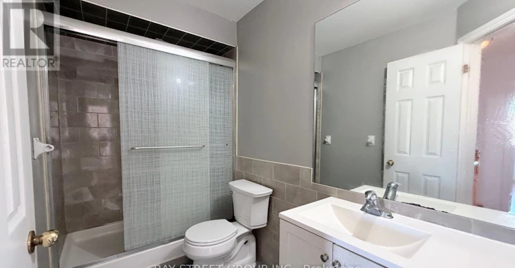 76 Sawmill Valley Drive, Newmarket, ON, L3X 2S3 - 12