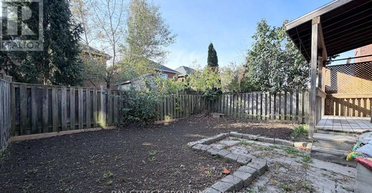 76 Sawmill Valley Drive, Newmarket, ON, L3X 2S3 - 18