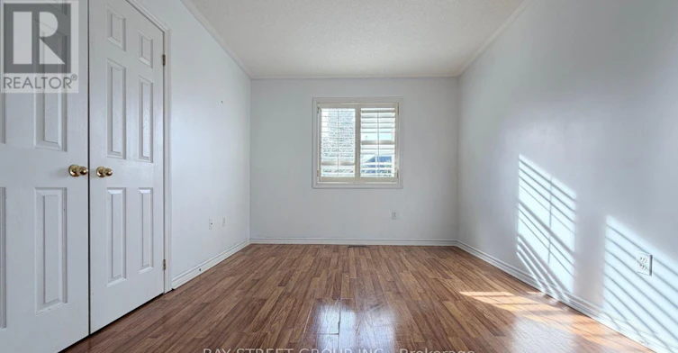76 Sawmill Valley Drive, Newmarket, ON, L3X 2S3 - 9