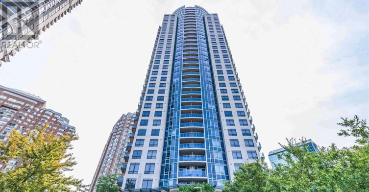 801-330 Burnhamthorpe Road W, Mississauga, ON, L5B 0E1