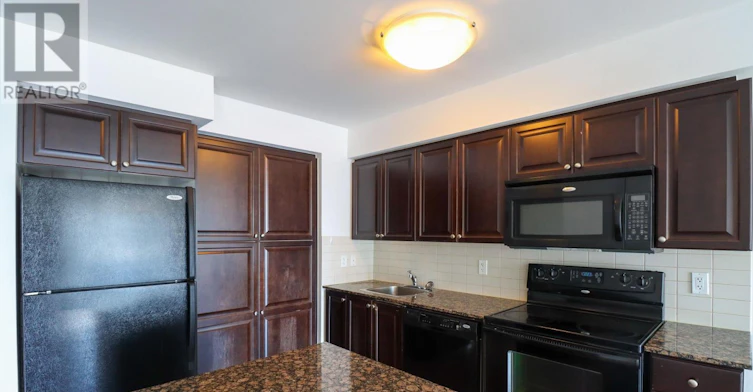 801-330 Burnhamthorpe Road W, Mississauga, ON, L5B 0E1 - 11