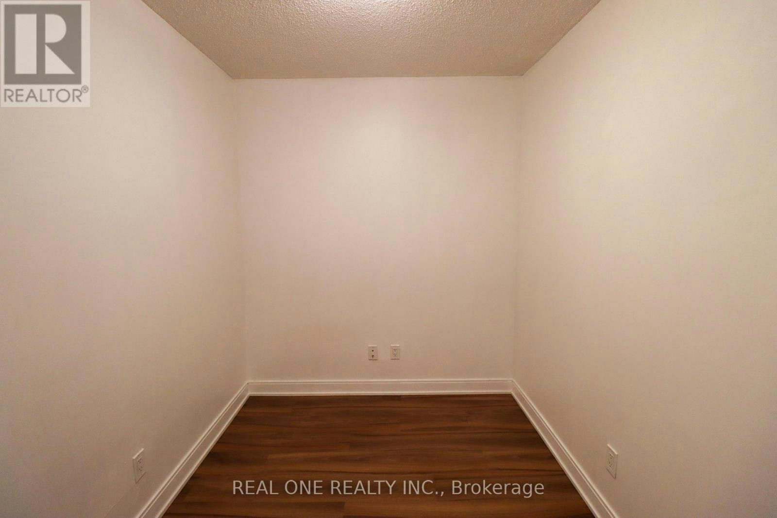 801-330 Burnhamthorpe Road W, Mississauga, ON, L5B 0E1 - 17