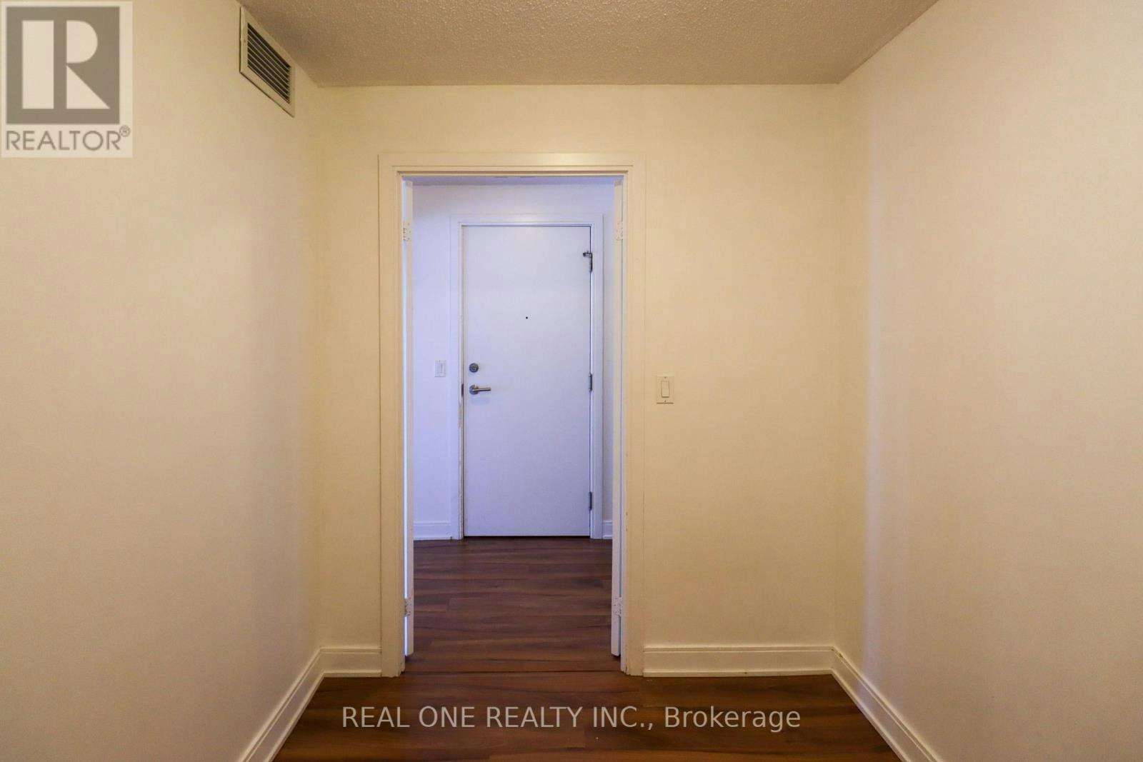 801-330 Burnhamthorpe Road W, Mississauga, ON, L5B 0E1 - 18