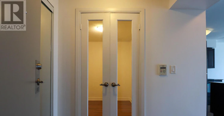 801-330 Burnhamthorpe Road W, Mississauga, ON, L5B 0E1 - 16