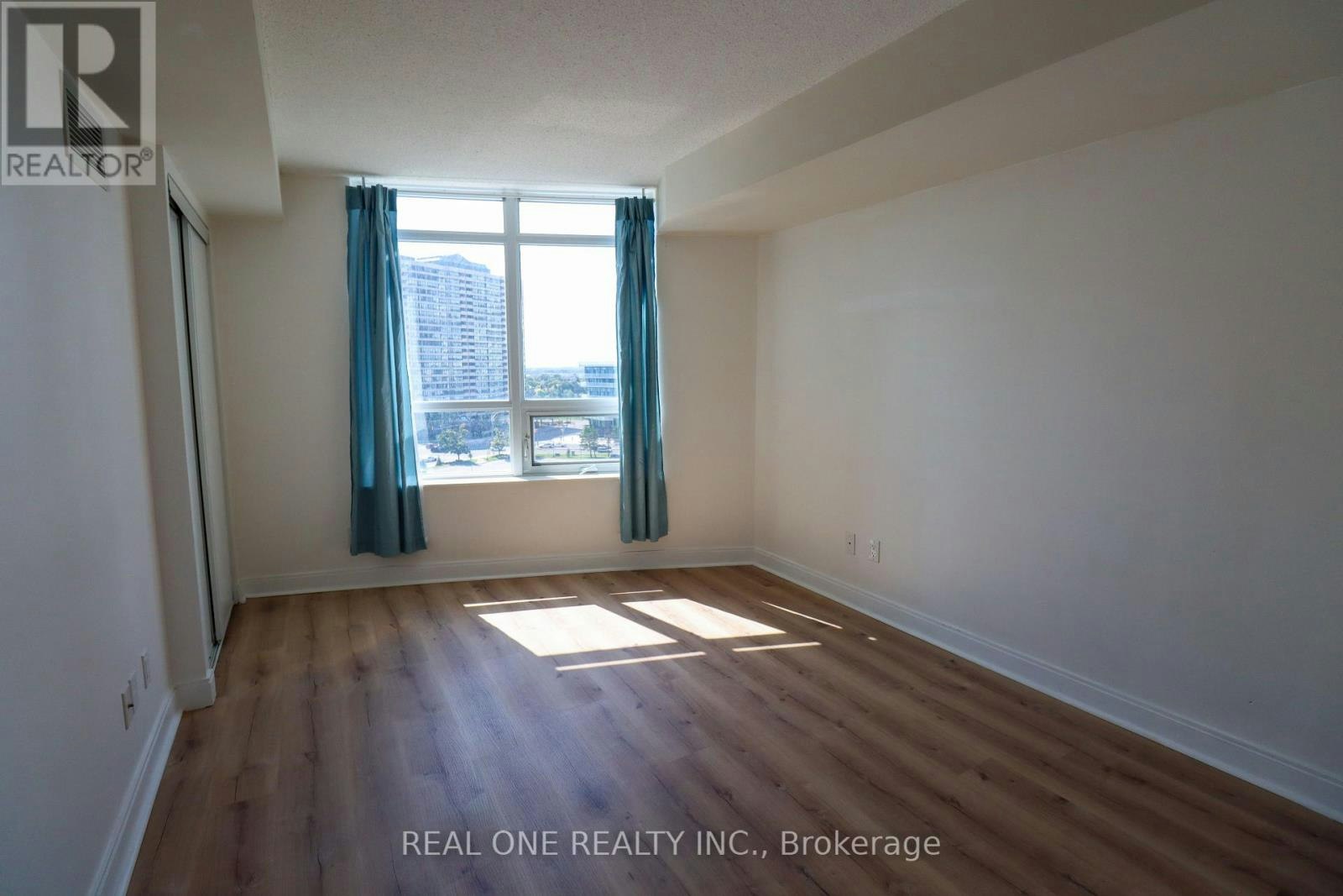 801-330 Burnhamthorpe Road W, Mississauga, ON, L5B 0E1 - 13