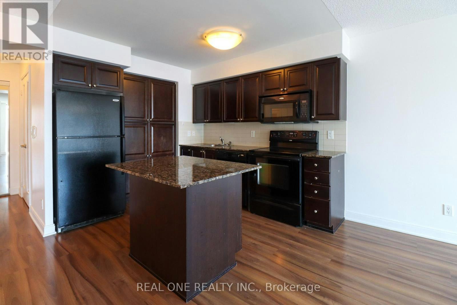 801-330 Burnhamthorpe Road W, Mississauga, ON, L5B 0E1 - 10
