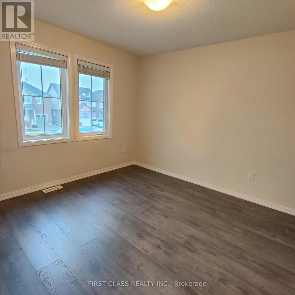 917 Farmstead Drive, Milton, ON, L9T 8J5 - 2