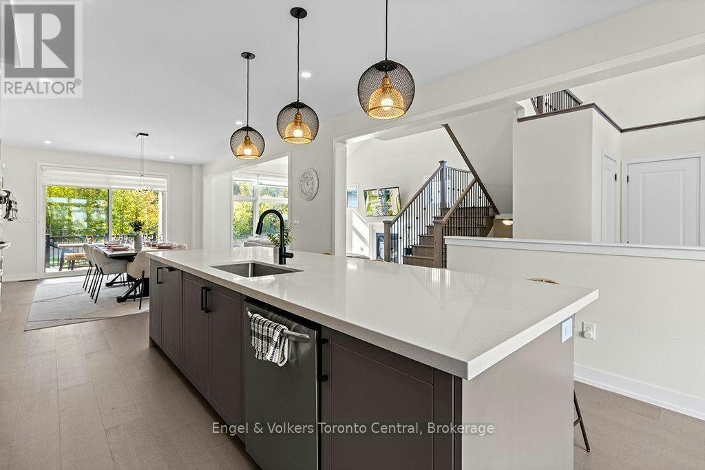 125 Stoneleigh Drive, Blue Mountains, ON, L9Y 4X5 - 5