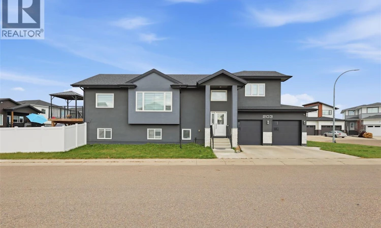 203 Burgess Bay