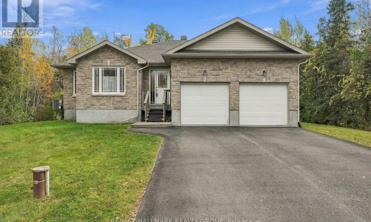 12 Red Oak Drive