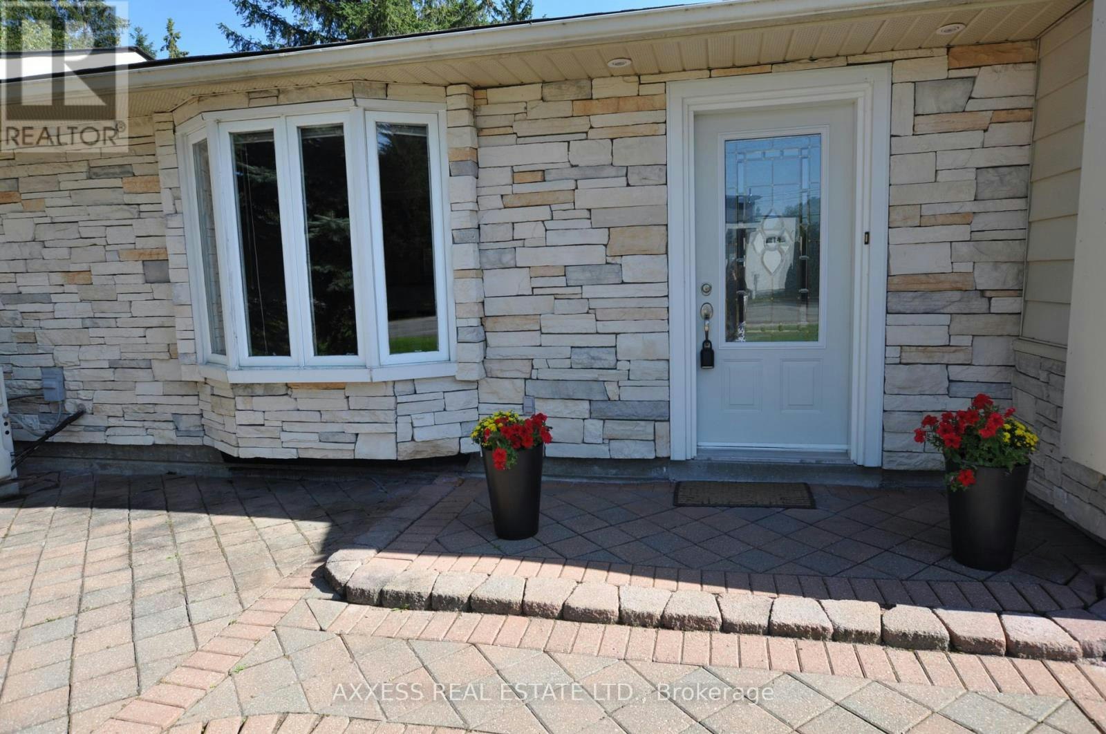 1 Pinetree Court, Ramara, ON, L0K 1B0 - 4