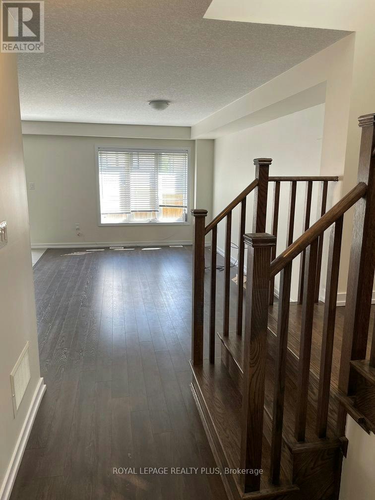 12 Pagebrook Crescent, Hamilton, ON, L8J 0K7 - 4