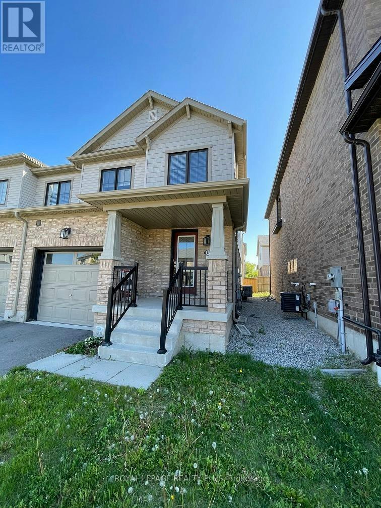 12 Pagebrook Crescent, Hamilton, ON, L8J 0K7 - 2