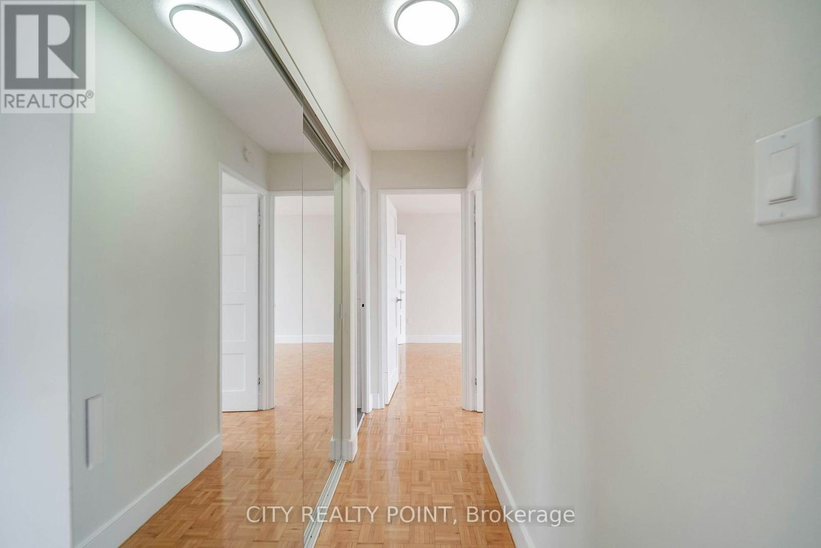 404-666 Spadina Avenue, Toronto, ON, M5S 2H8 - 9