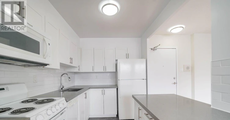 404-666 Spadina Avenue, Toronto, ON, M5S 2H8 - 8