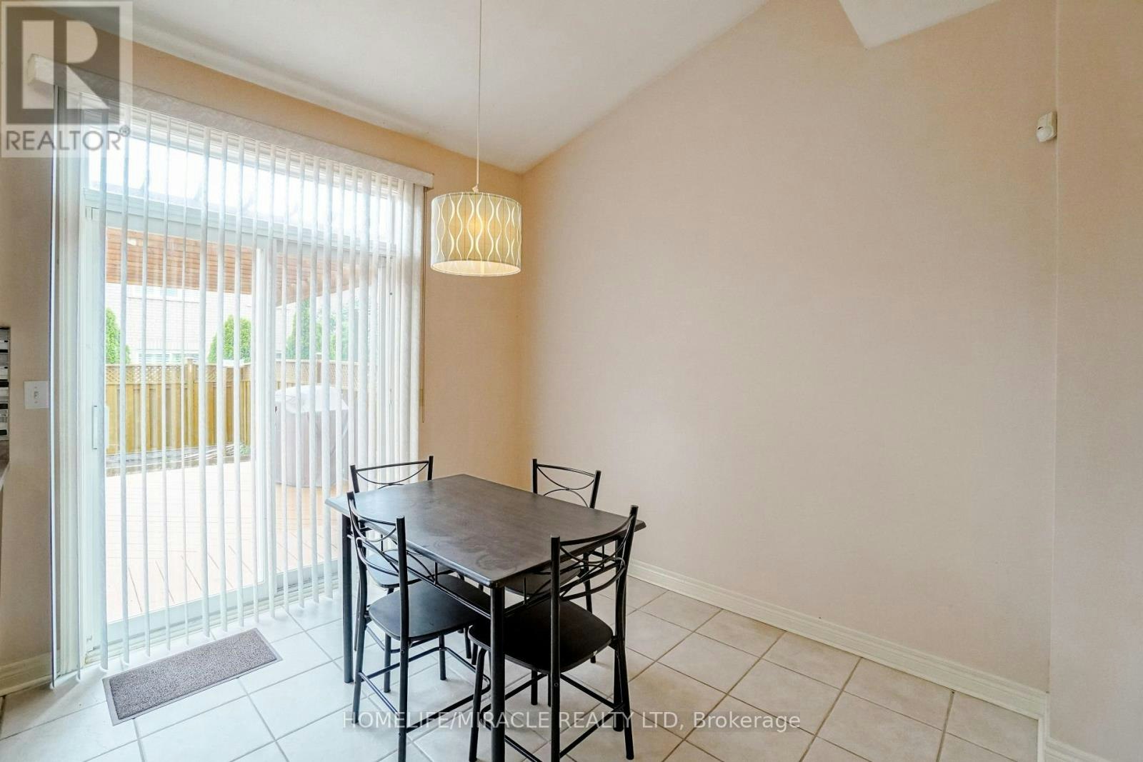 824 Khan Crescent, Mississauga, ON, L5V 2R2 - 11