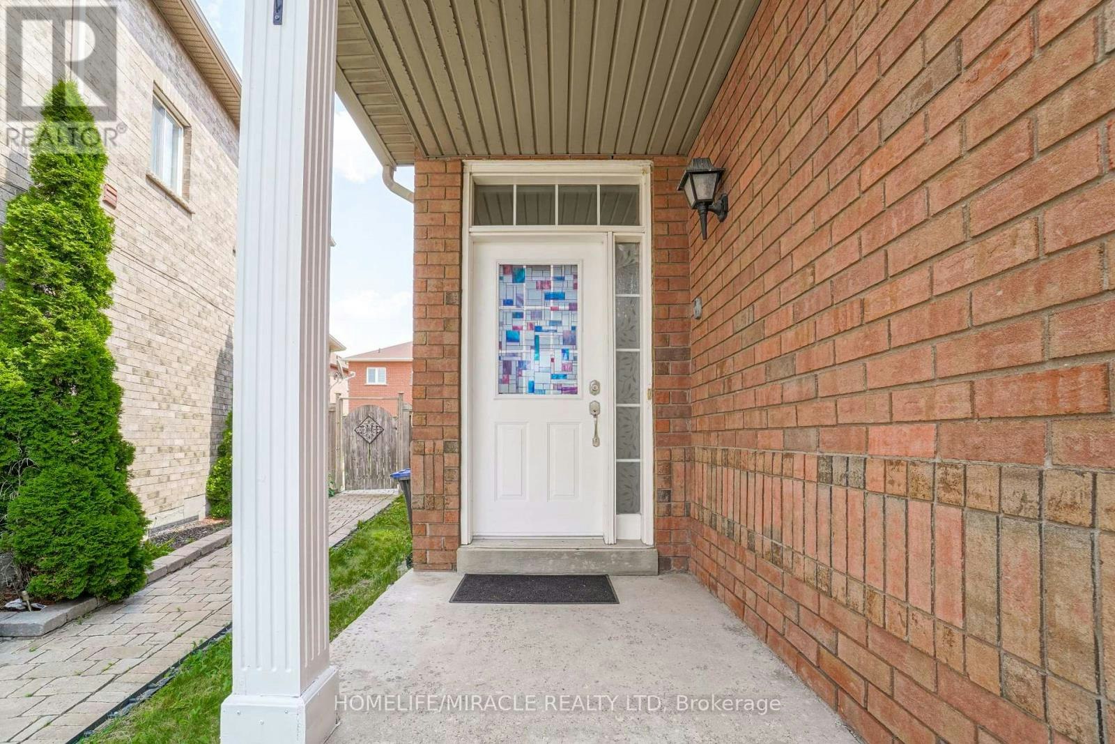 824 Khan Crescent, Mississauga, ON, L5V 2R2 - 4