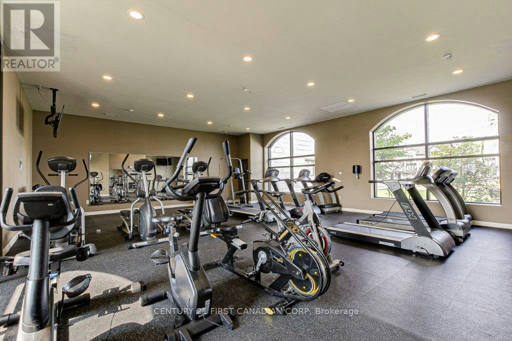 914-260 Villagewalk Boulevard, London, ON, N6G 0W6 - 2