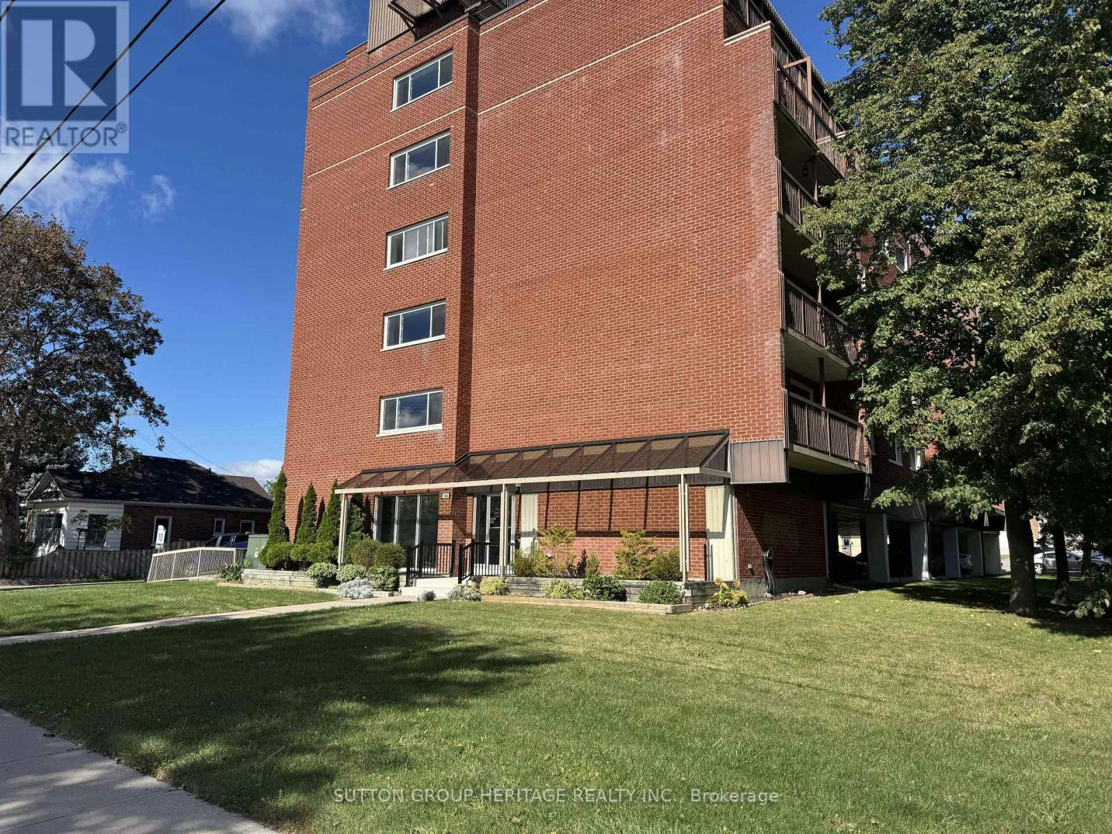 403-144 Queen Street W, Clarington, ON, L1C 1M9