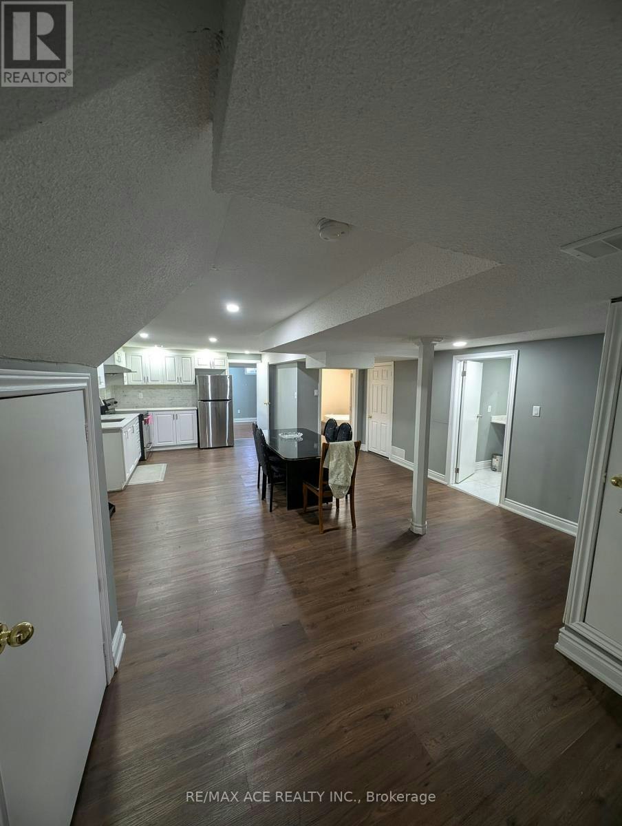 10 May Apple Terrace, Toronto, ON, M1E 5J8 - 2