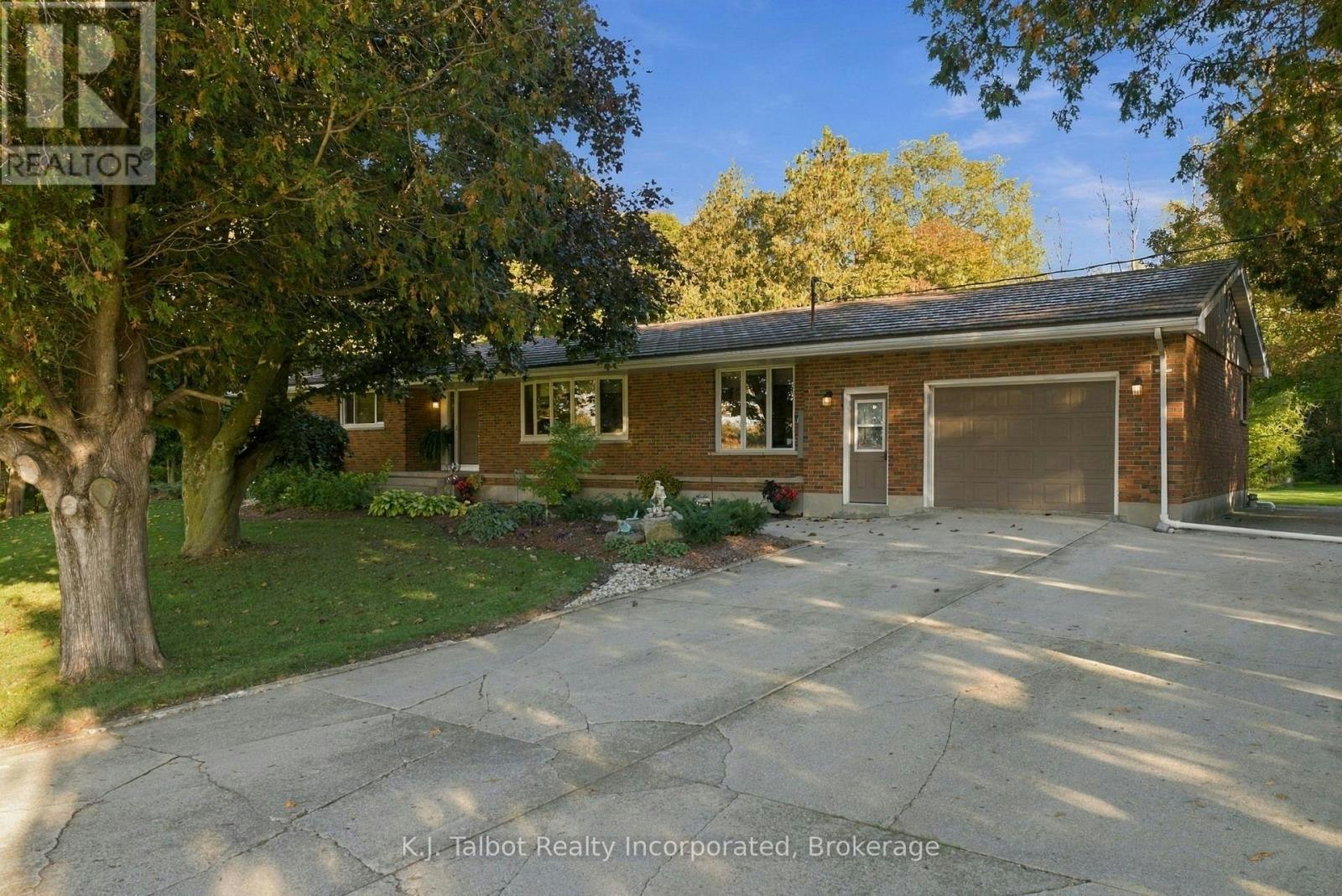33696 Black's Point Road, Central Huron, ON, N7A 3X8