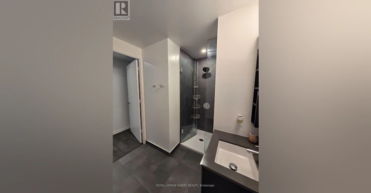 4002-1000 Portage Parkway S, Vaughan, ON, L4K 0L1 - 11