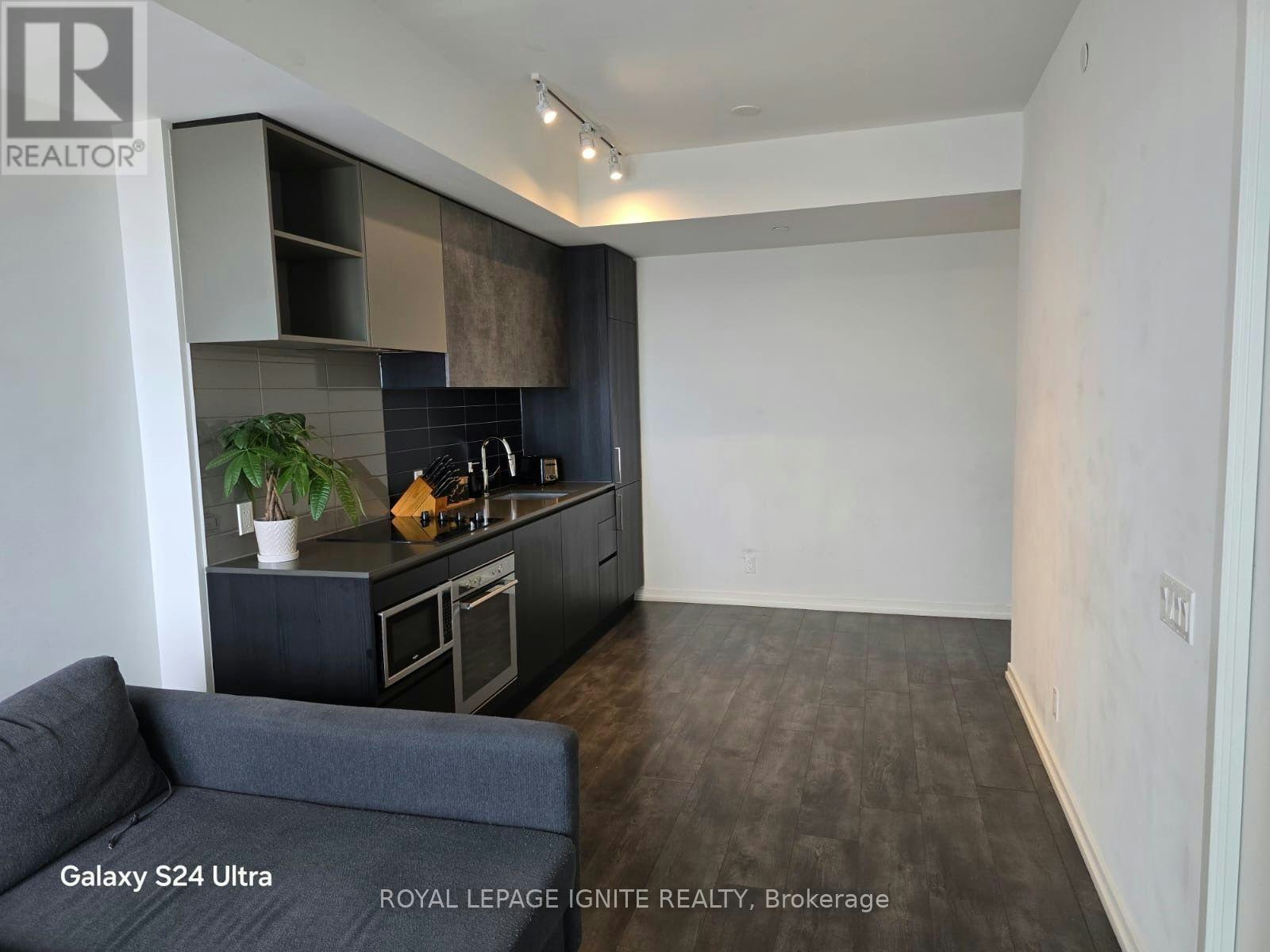 4002-1000 Portage Parkway S, Vaughan, ON, L4K 0L1 - 4