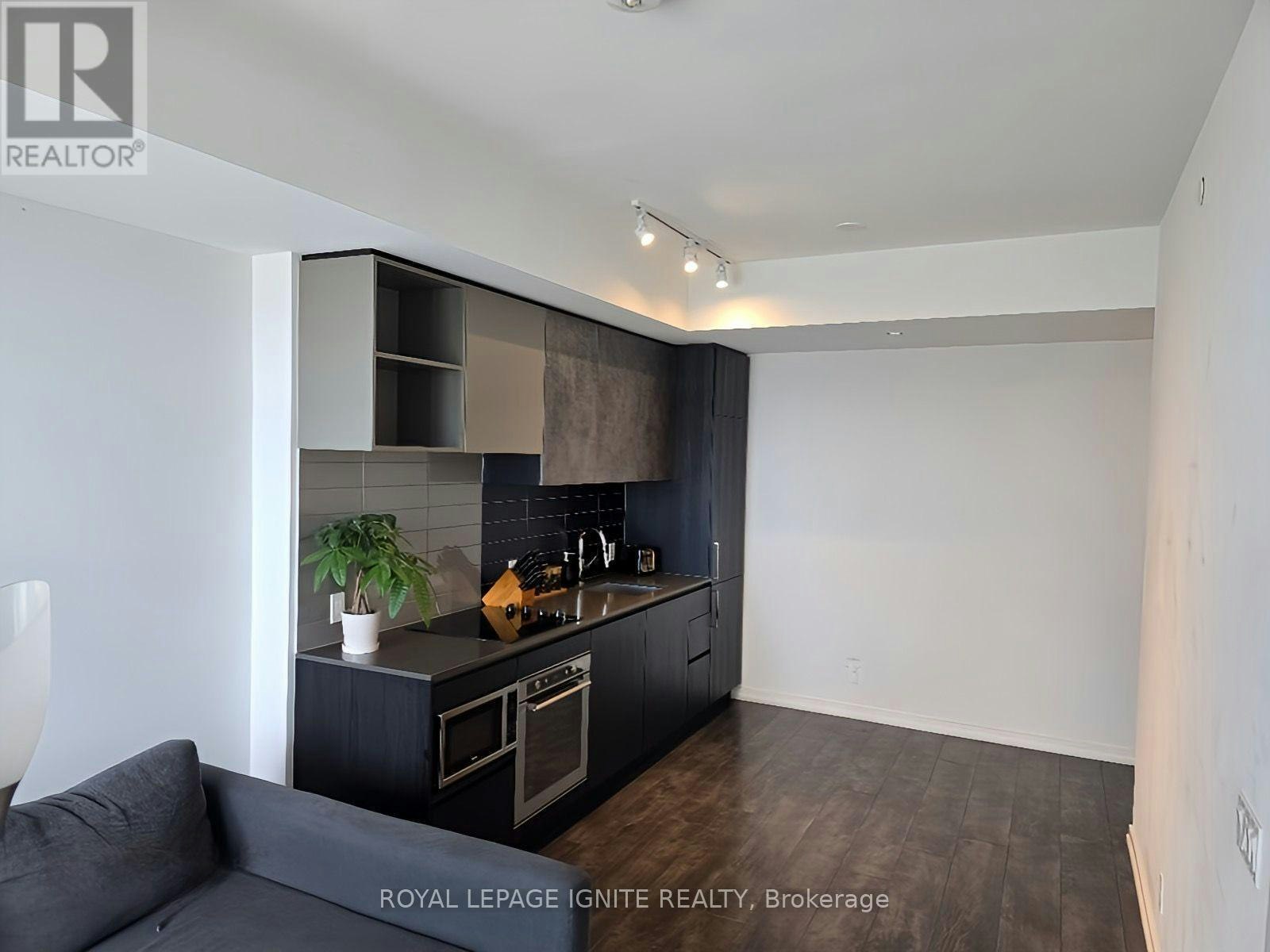 4002-1000 Portage Parkway S, Vaughan, ON, L4K 0L1 - 5