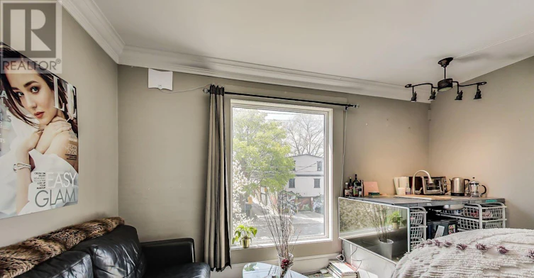 4-73 Elm Grove Avenue, Toronto, ON, M6K 2J2 - 2