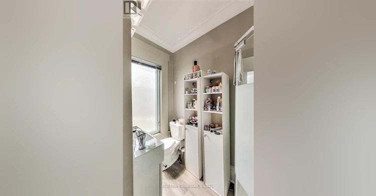 4-73 Elm Grove Avenue, Toronto, ON, M6K 2J2 - 3