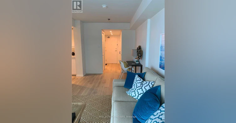 2403-77 Harbour Square, Toronto, ON, M5J 2S2 - 5