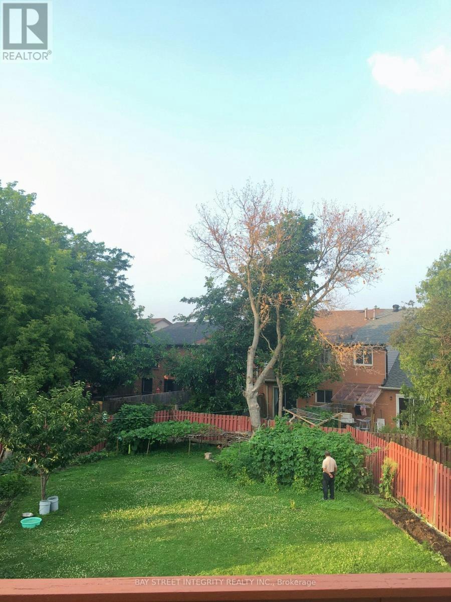 W/O BSMT-98 Carolbreen Square, Toronto, ON, M1V 1H5 - 2