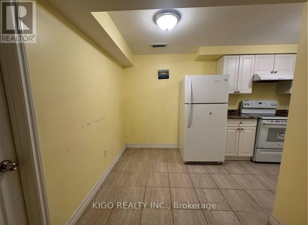 BASEMENT-40 Lena Crescent, Cambridge, ON, N1R 8P4 - 2
