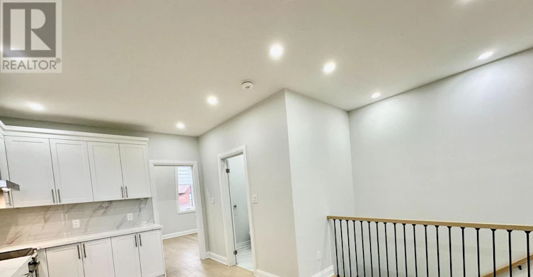 UPPER-211 Osler Street, Toronto, ON, M6N 2Z2 - 6