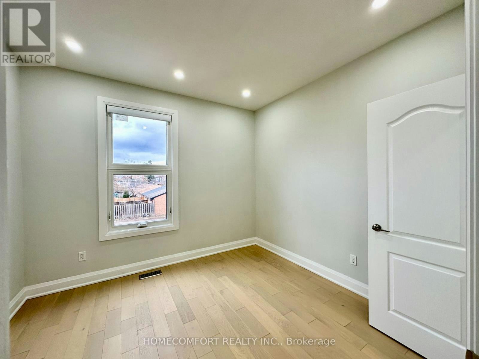 UPPER-211 Osler Street, Toronto, ON, M6N 2Z2 - 16