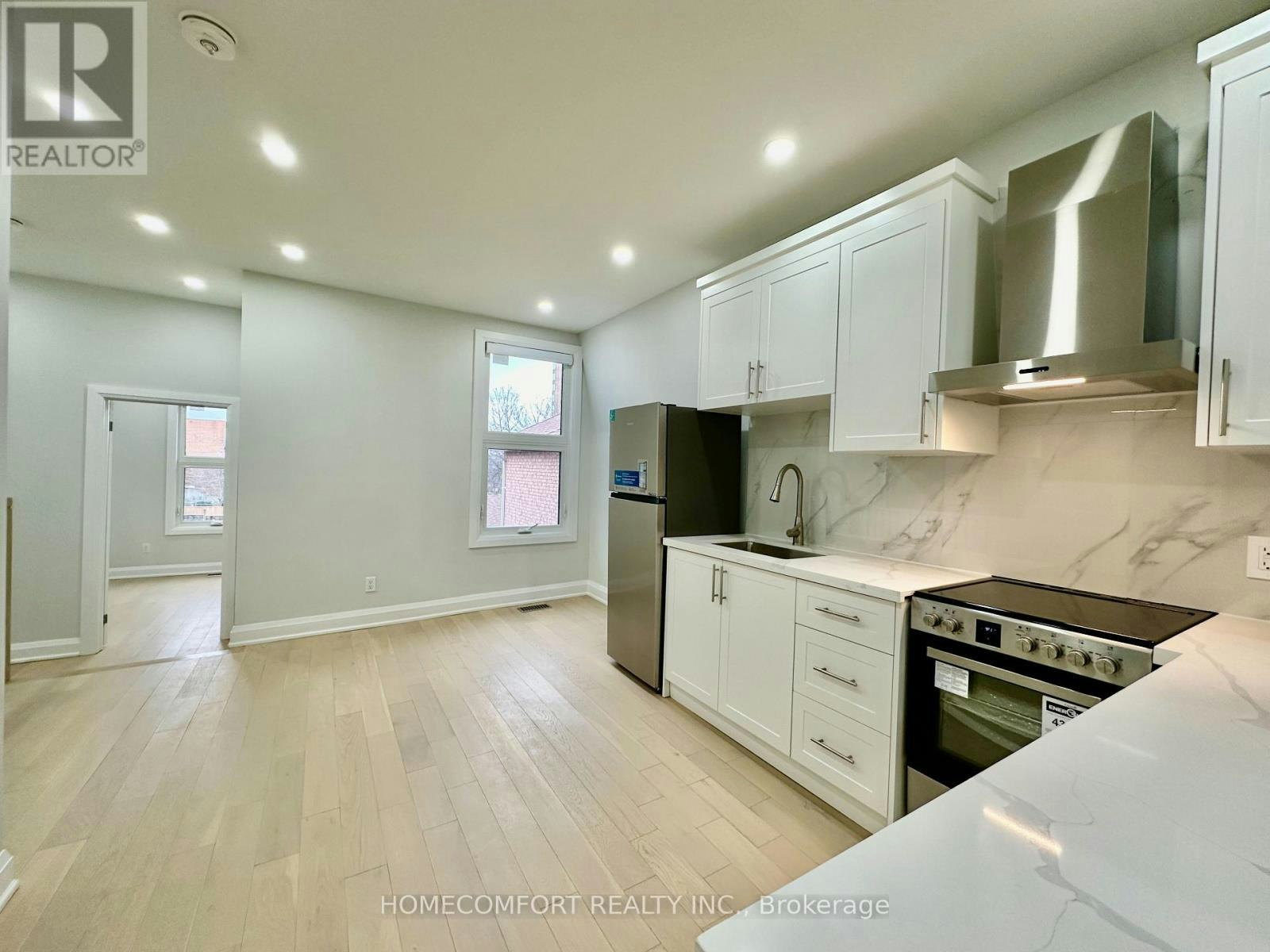UPPER-211 Osler Street, Toronto, ON, M6N 2Z2 - 2